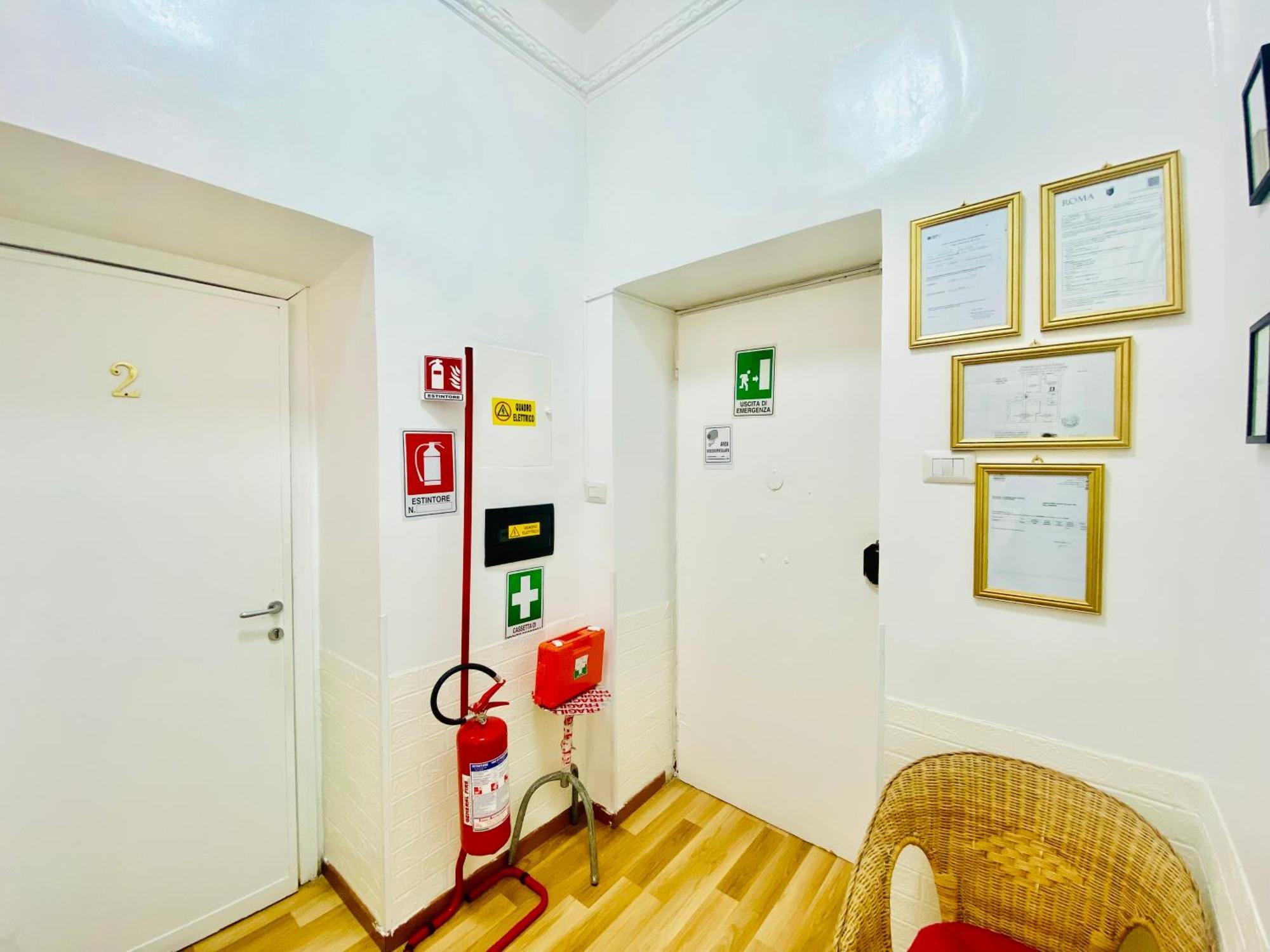 Comfort Inn Roma Termini Екстер'єр фото